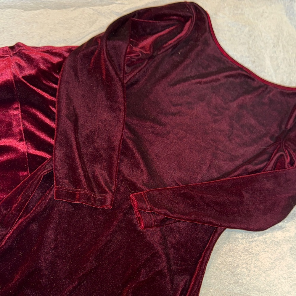 Elegant Velvet Burgundy Dress